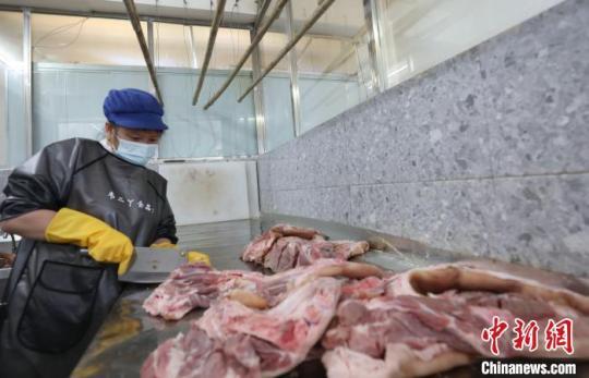 廣西侗鄉三江 臘味飄香促就業